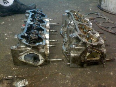 Z lewej 1.4n/a, z prawej 1.3T zupelnie inne termostaty